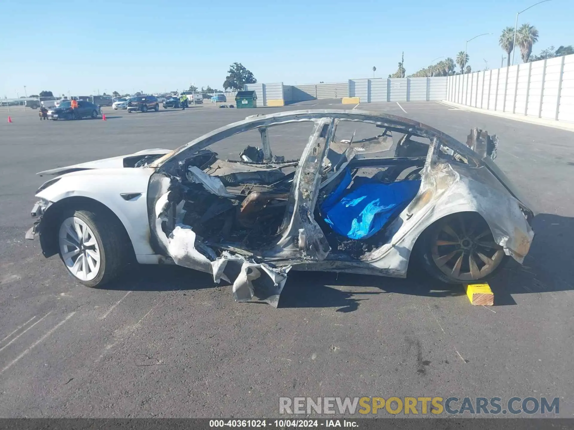 13 Photograph of a damaged car 5YJ3E1EA3NF143510 TESLA MODEL 3 2022