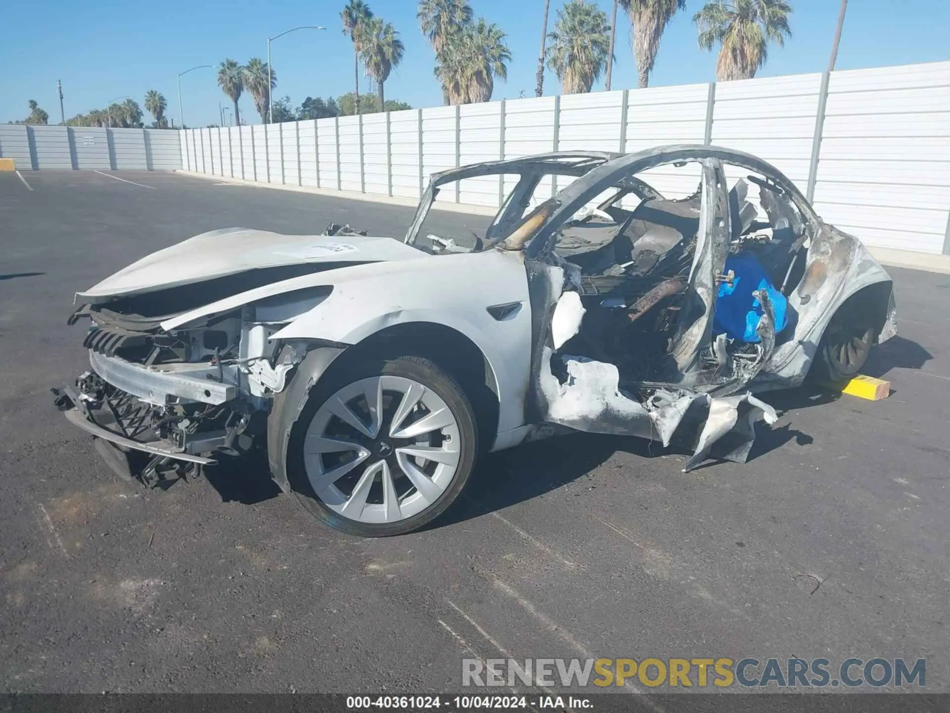 2 Photograph of a damaged car 5YJ3E1EA3NF143510 TESLA MODEL 3 2022