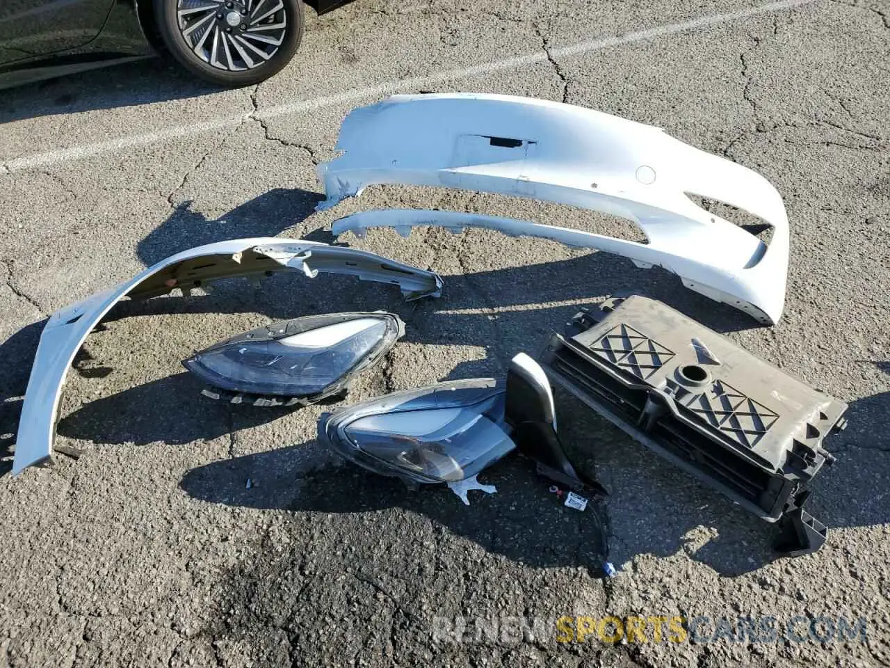 14 Photograph of a damaged car 5YJ3E1EA3NF145161 TESLA MODEL 3 2022