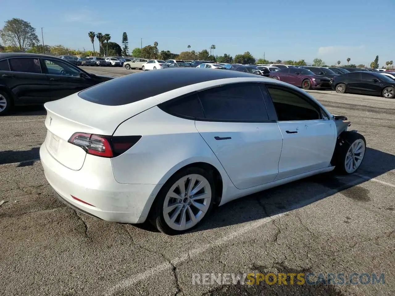 3 Photograph of a damaged car 5YJ3E1EA3NF145161 TESLA MODEL 3 2022