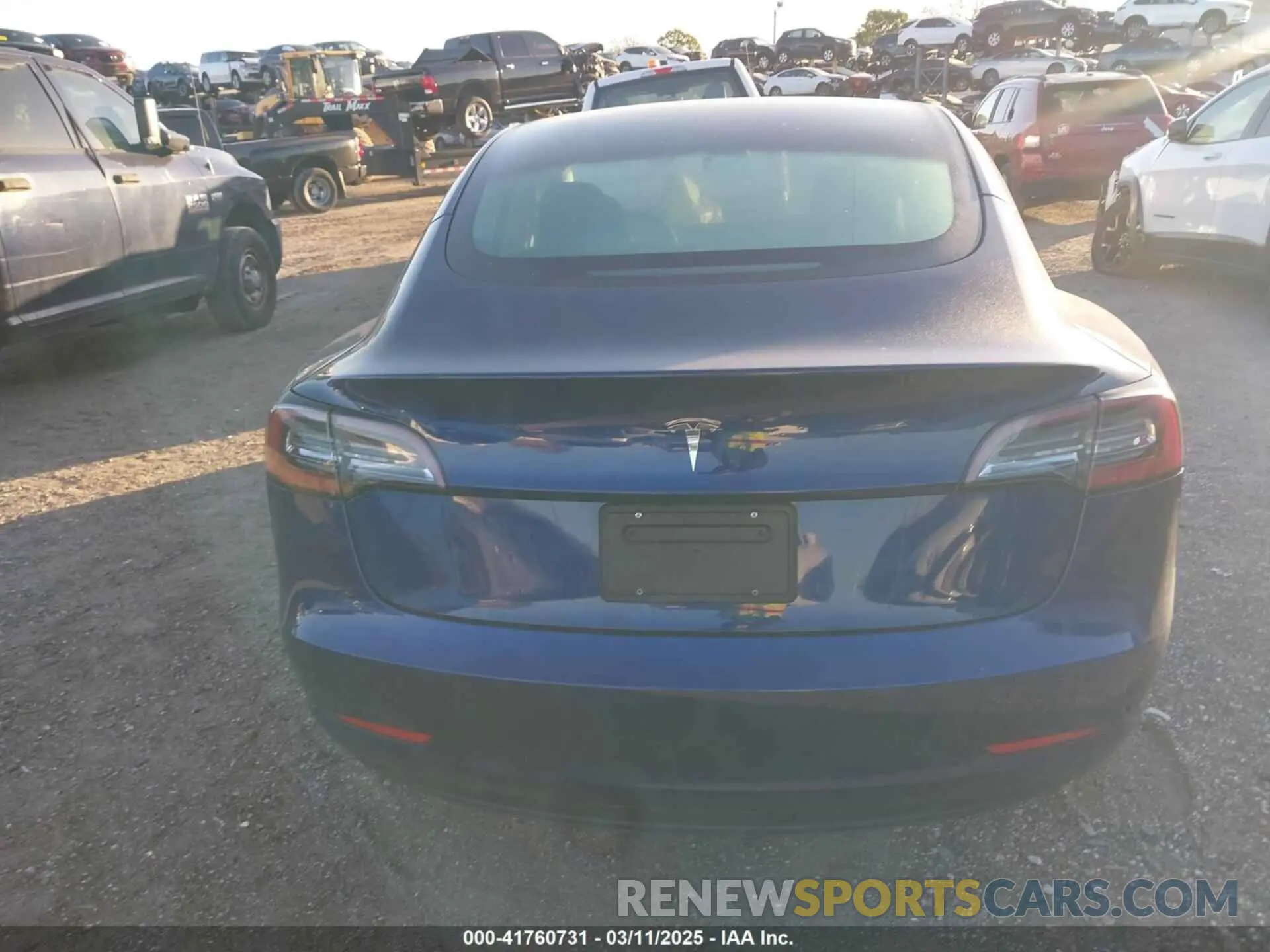 16 Photograph of a damaged car 5YJ3E1EA3NF190553 TESLA MODEL 3 2022