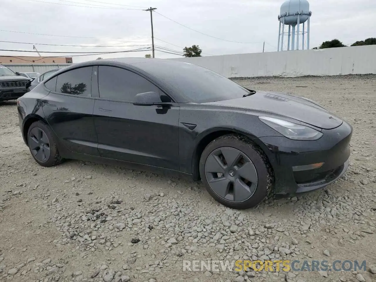 4 Photograph of a damaged car 5YJ3E1EA3NF193291 TESLA MODEL 3 2022