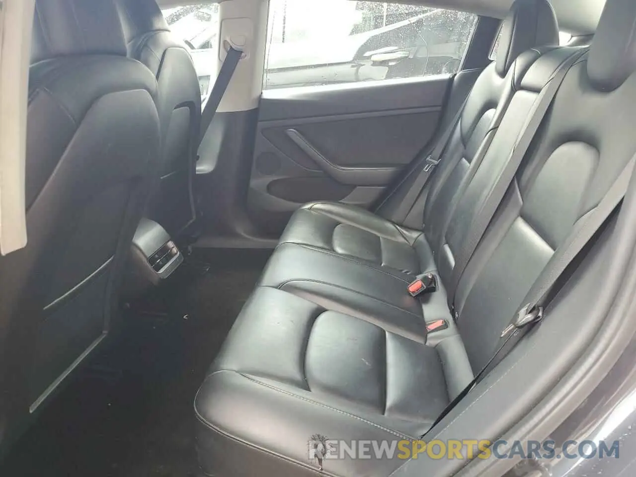 10 Photograph of a damaged car 5YJ3E1EA3NF287056 TESLA MODEL 3 2022