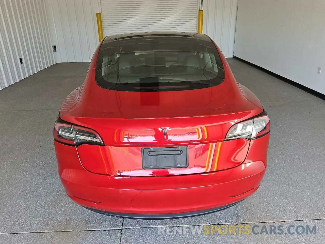 6 Photograph of a damaged car 5YJ3E1EA3NF304843 TESLA MODEL 3 2022