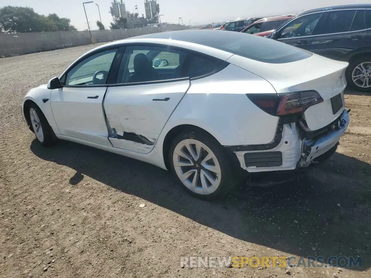 2 Photograph of a damaged car 5YJ3E1EA3NF358983 TESLA MODEL 3 2022