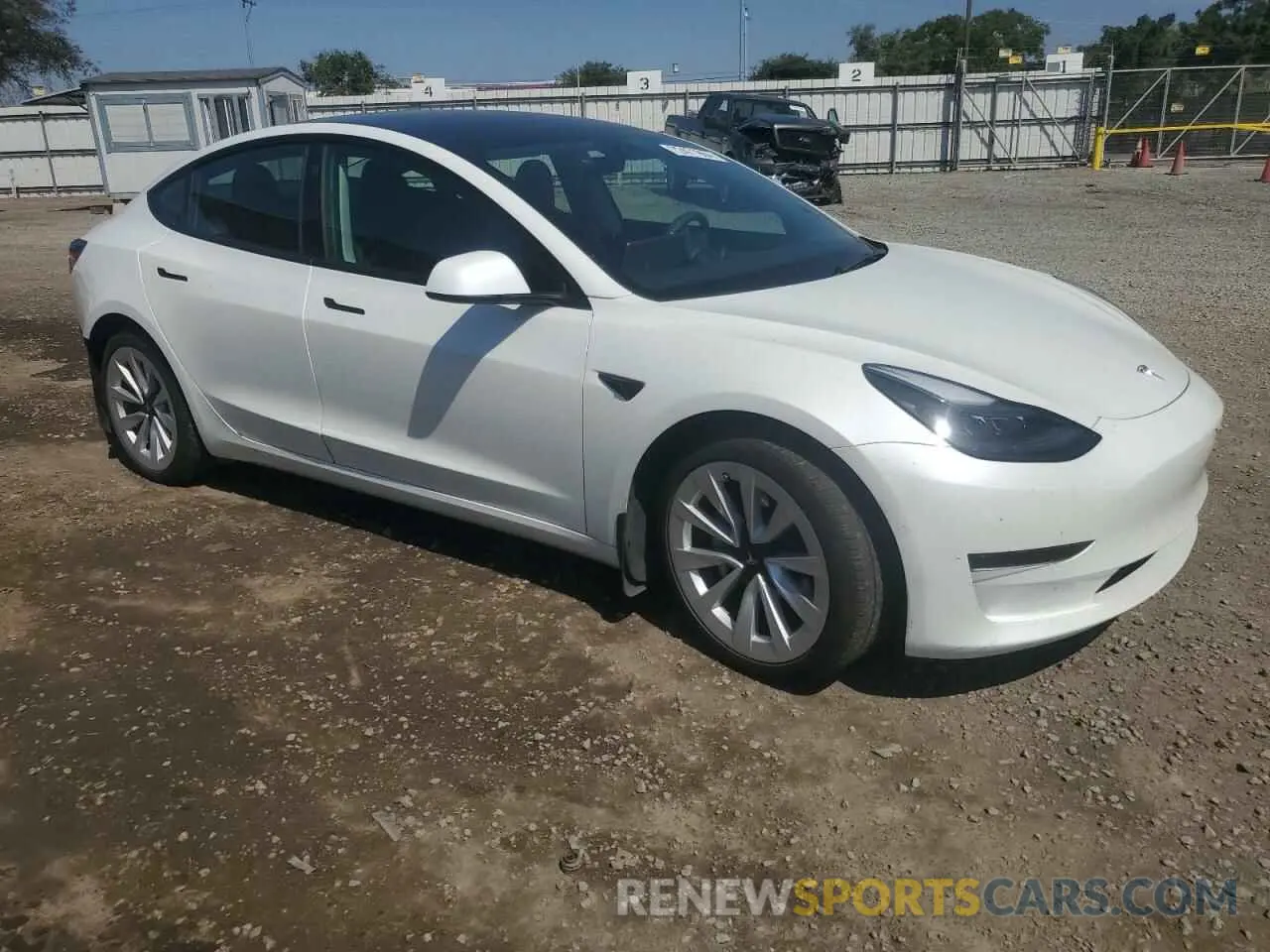 4 Photograph of a damaged car 5YJ3E1EA3NF358983 TESLA MODEL 3 2022