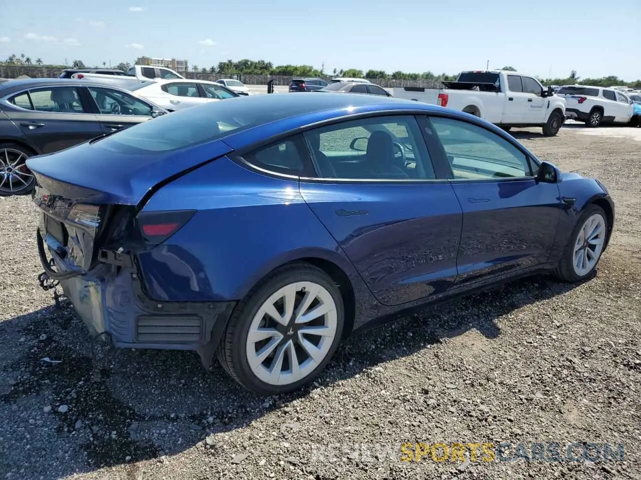3 Photograph of a damaged car 5YJ3E1EA3NF370115 TESLA MODEL 3 2022