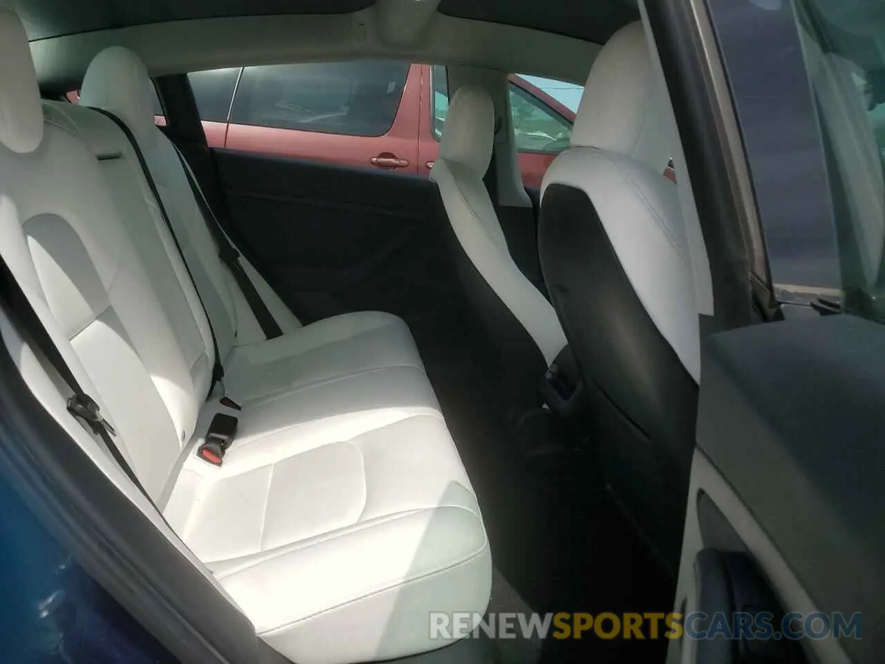 10 Photograph of a damaged car 5YJ3E1EA4NF155309 TESLA MODEL 3 2022