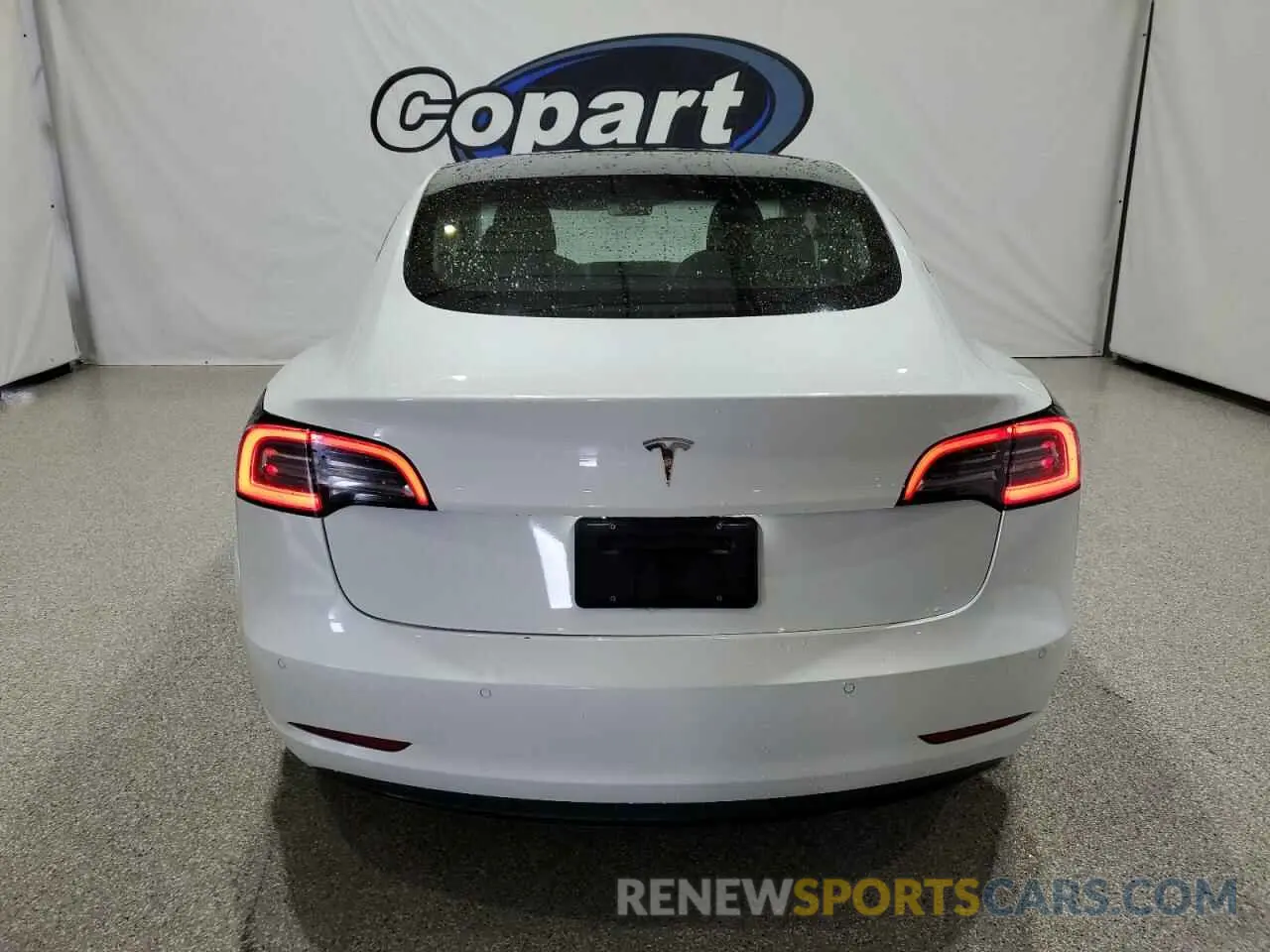 6 Photograph of a damaged car 5YJ3E1EA4NF186642 TESLA MODEL 3 2022