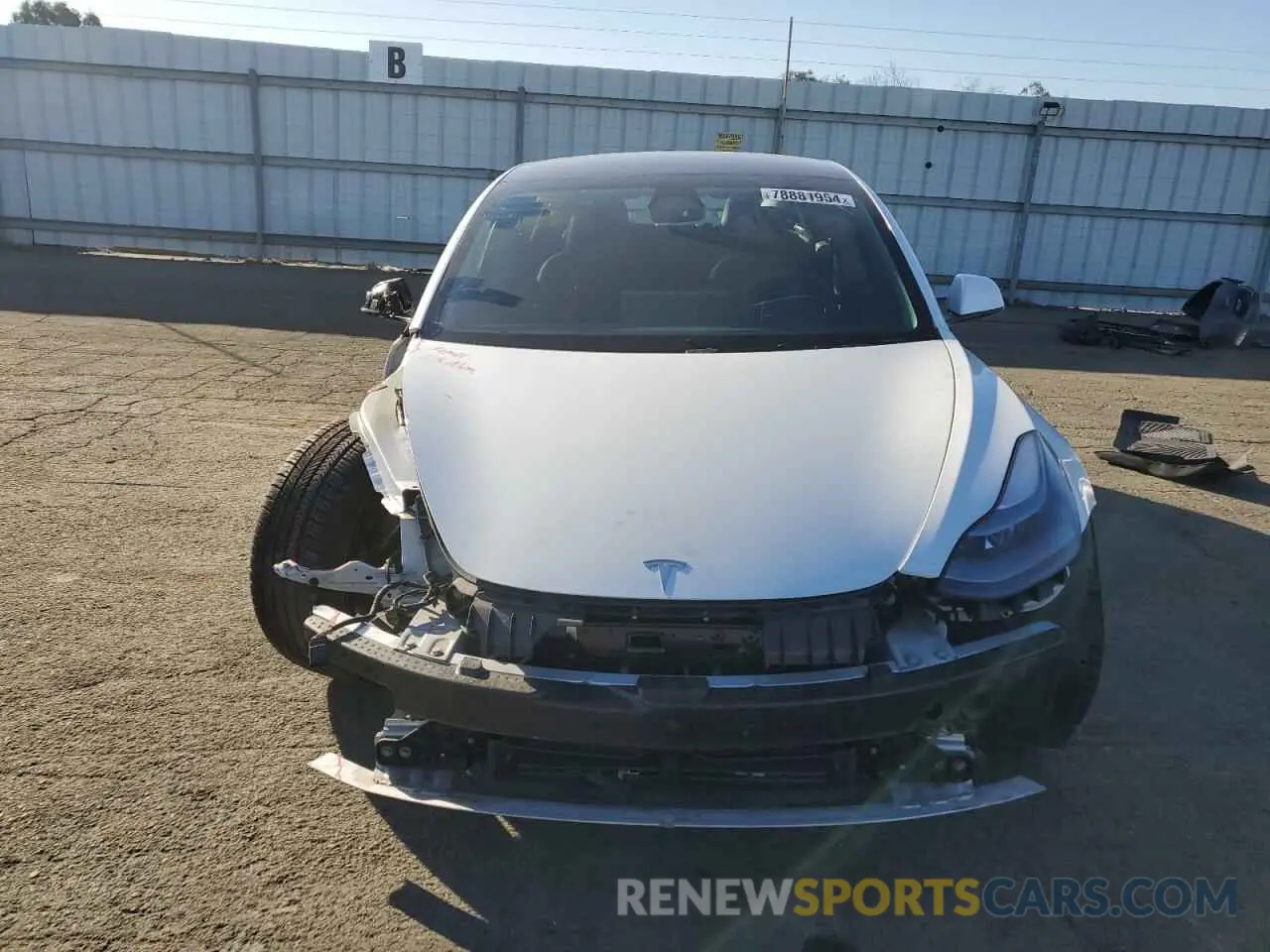 5 Photograph of a damaged car 5YJ3E1EA4NF238433 TESLA MODEL 3 2022