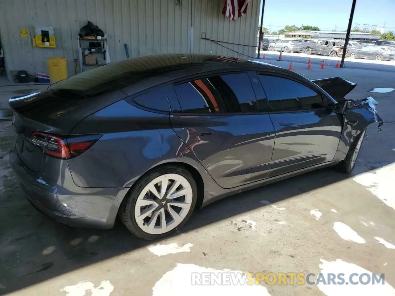 3 Photograph of a damaged car 5YJ3E1EA4NF285493 TESLA MODEL 3 2022
