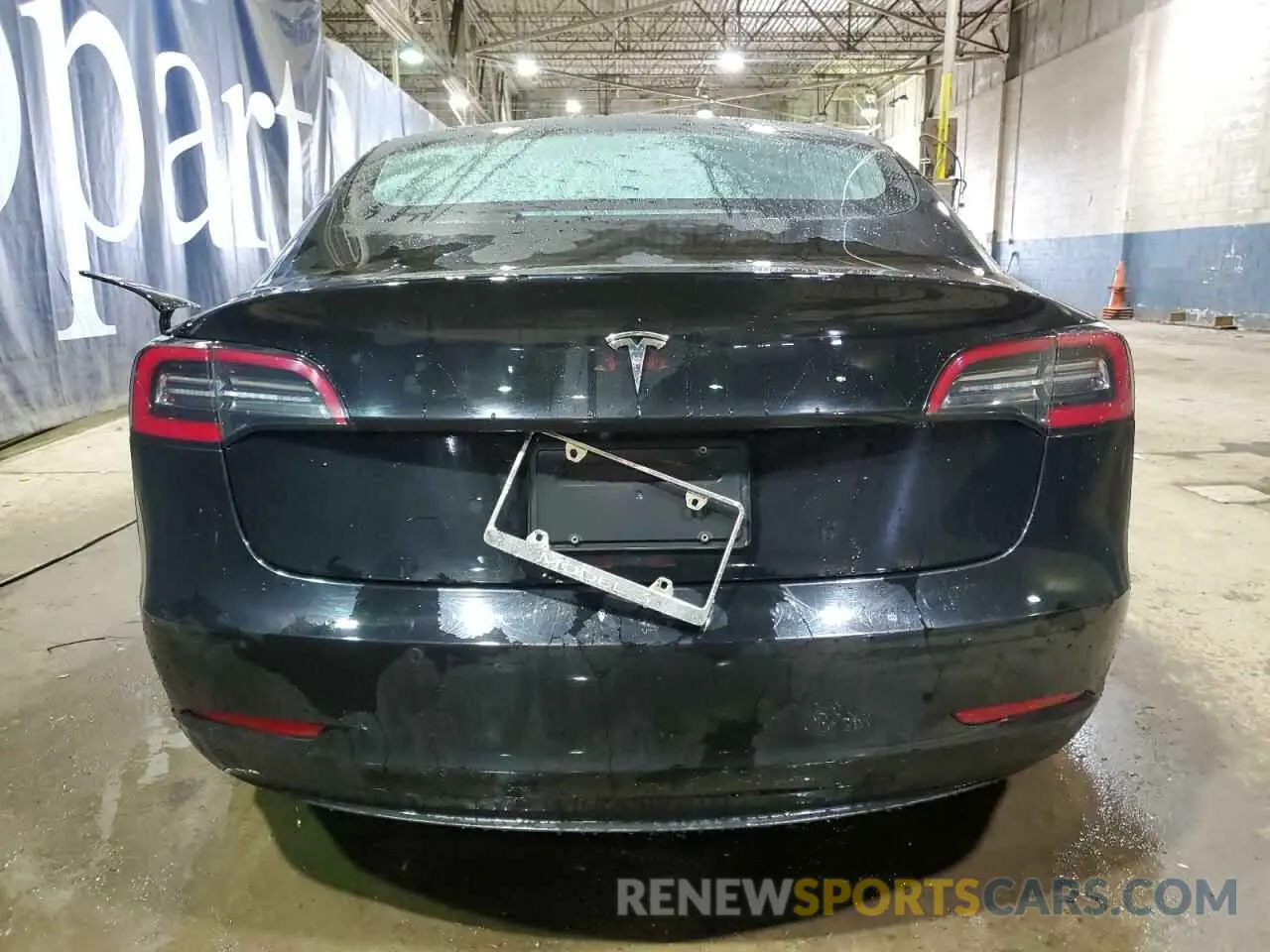 6 Photograph of a damaged car 5YJ3E1EA4NF287034 TESLA MODEL 3 2022