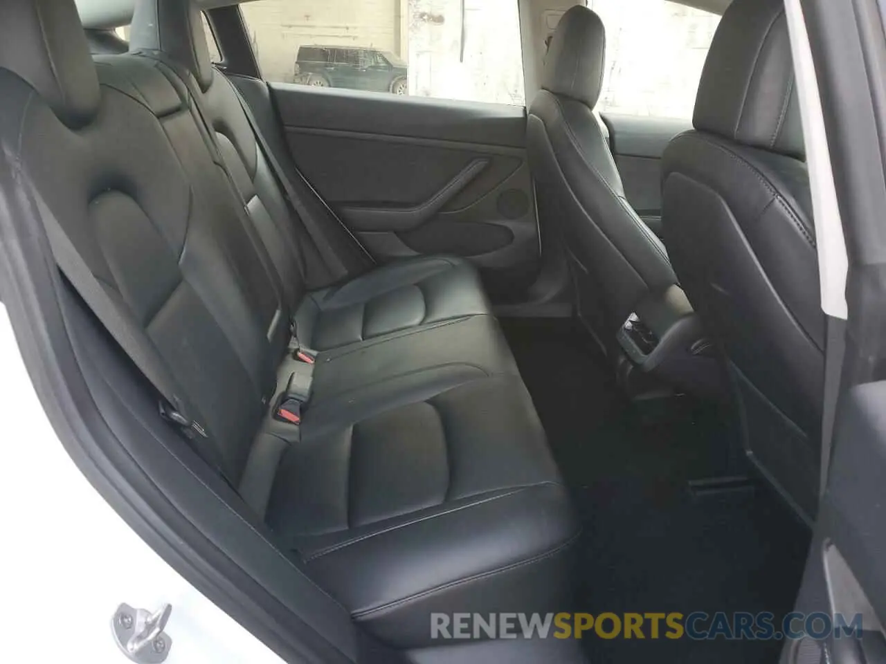 10 Photograph of a damaged car 5YJ3E1EA4NF289480 TESLA MODEL 3 2022