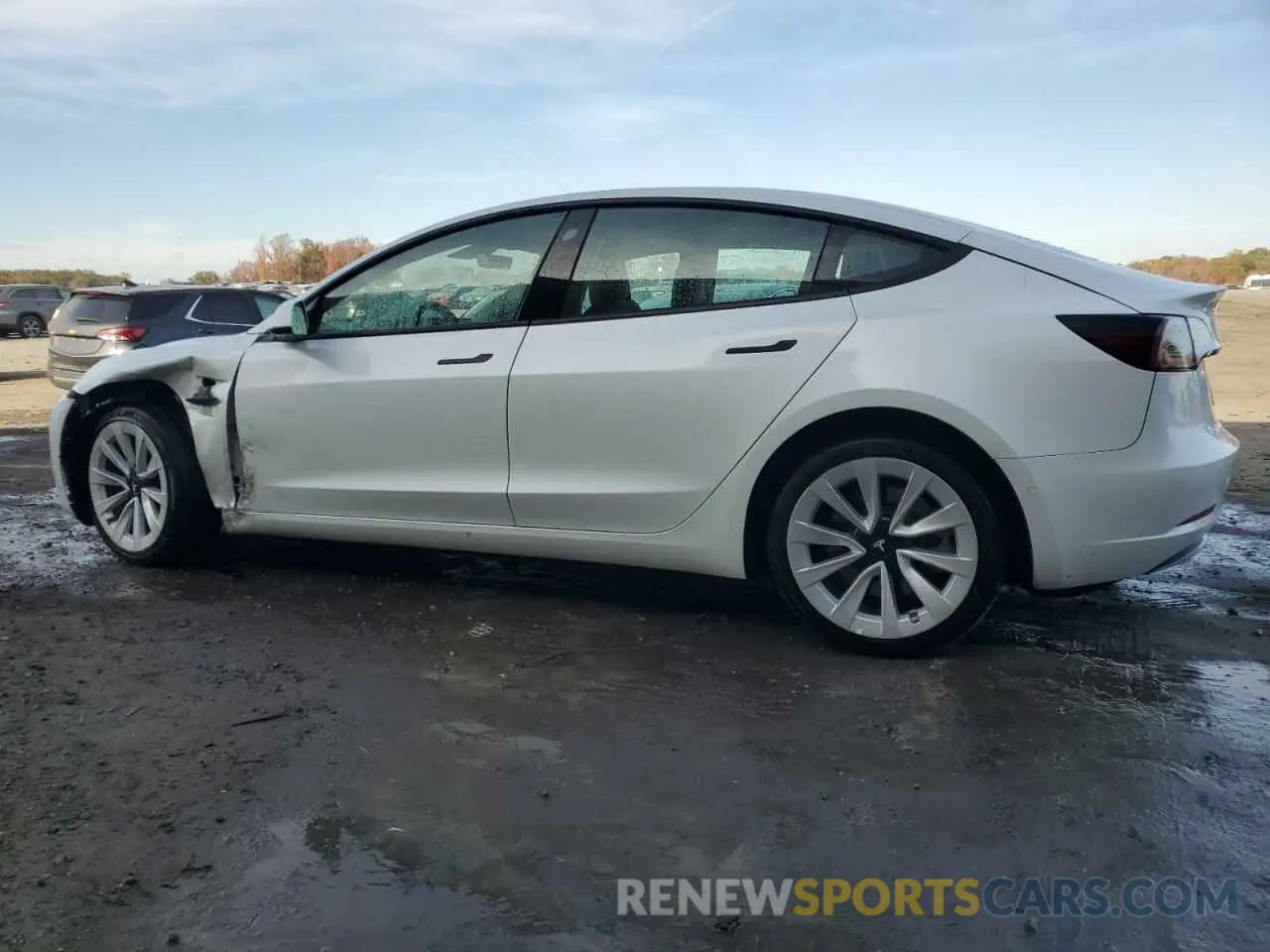 2 Photograph of a damaged car 5YJ3E1EA4NF289480 TESLA MODEL 3 2022