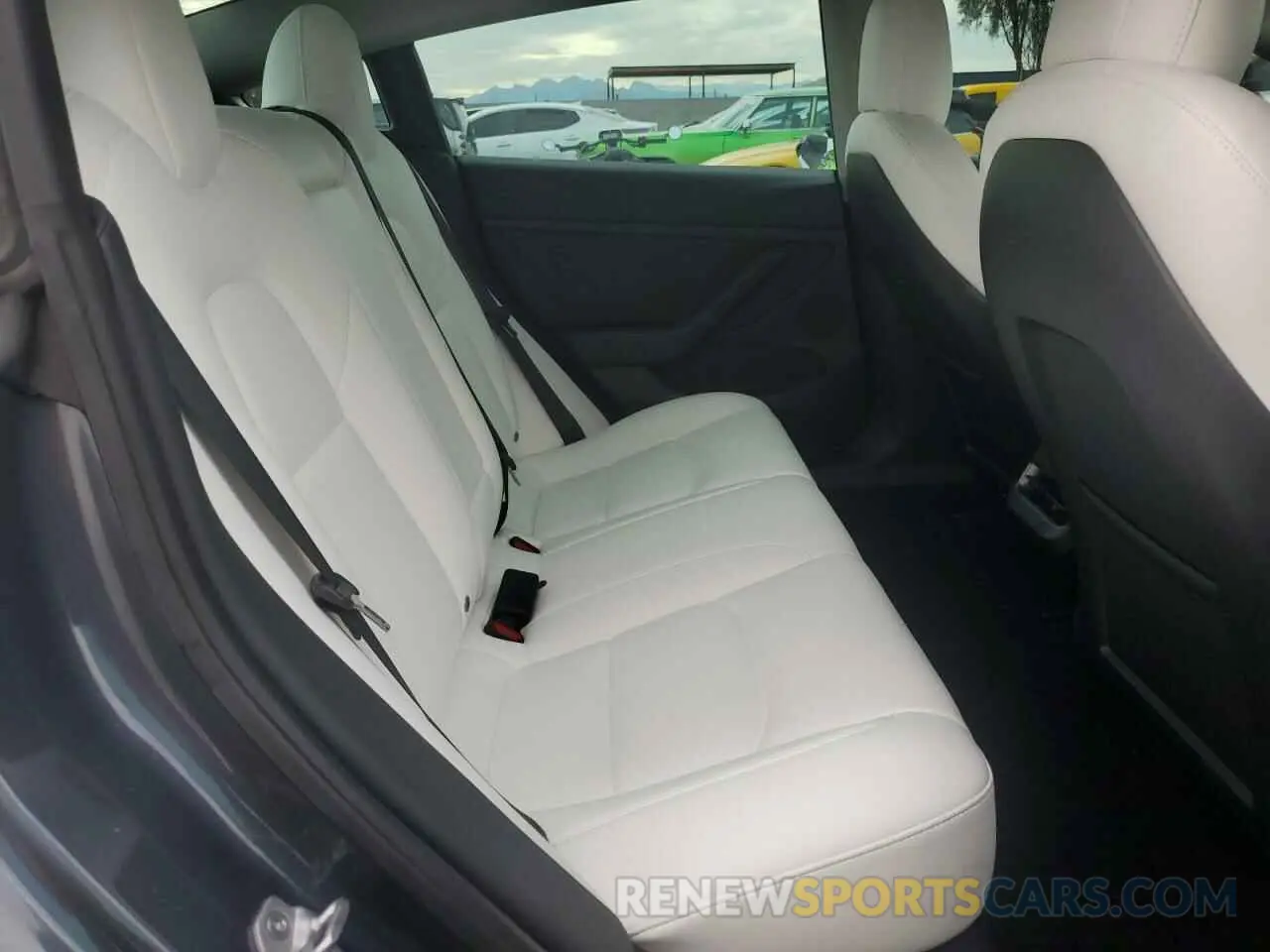 10 Photograph of a damaged car 5YJ3E1EA4NF312207 TESLA MODEL 3 2022