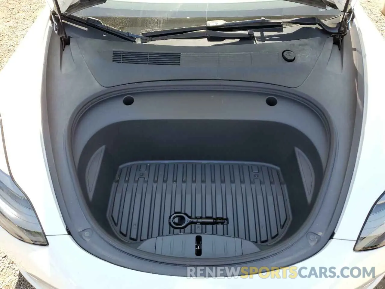 11 Photograph of a damaged car 5YJ3E1EA4NF340377 TESLA MODEL 3 2022