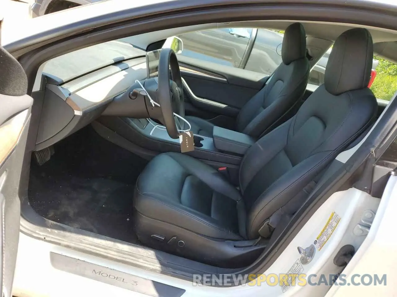 7 Photograph of a damaged car 5YJ3E1EA4NF340377 TESLA MODEL 3 2022
