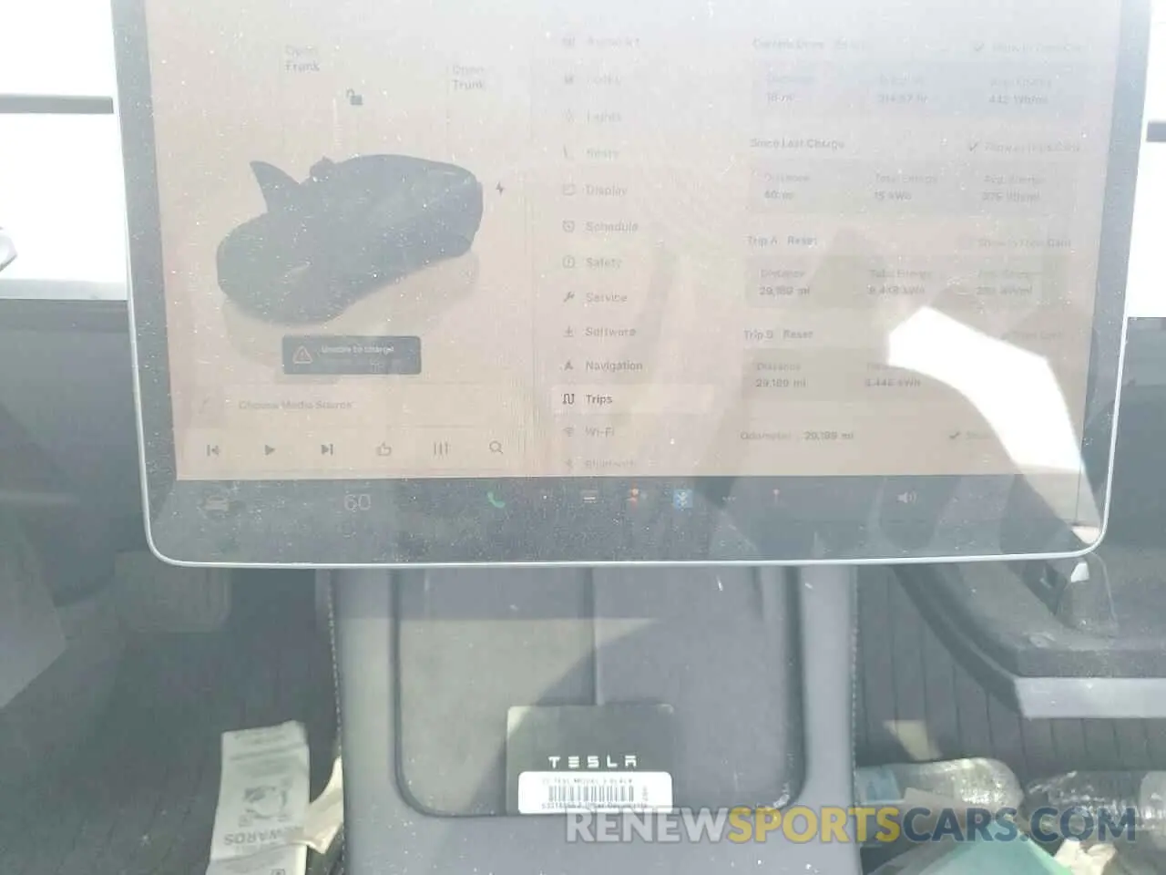 9 Photograph of a damaged car 5YJ3E1EA4NF347815 TESLA MODEL 3 2022