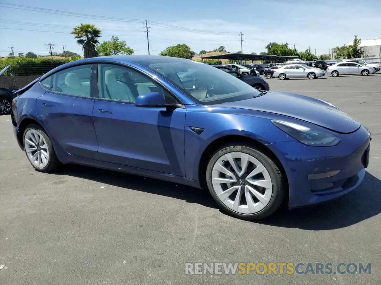 4 Photograph of a damaged car 5YJ3E1EA4NF353873 TESLA MODEL 3 2022