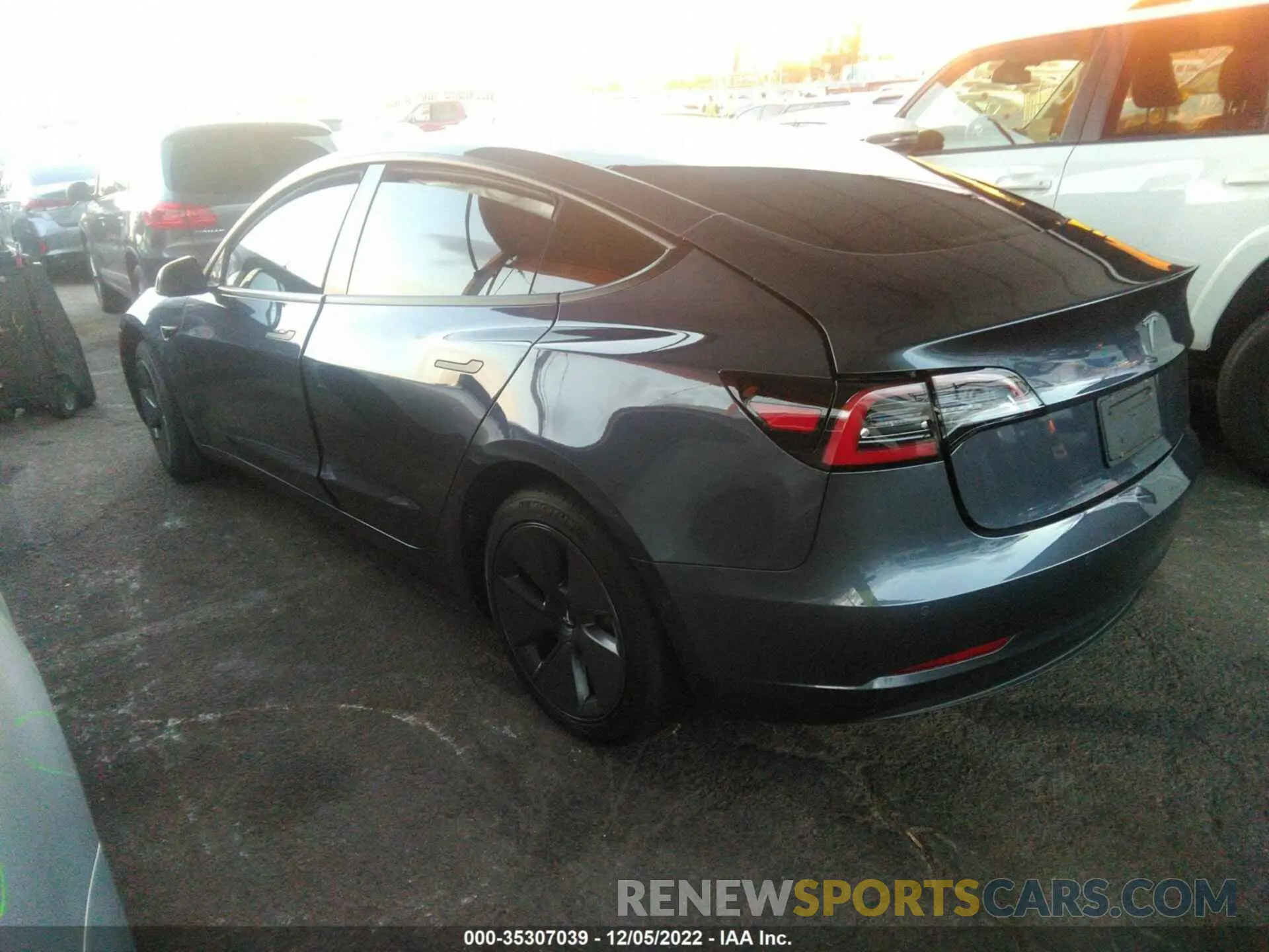 3 Photograph of a damaged car 5YJ3E1EA4NF354716 TESLA MODEL 3 2022