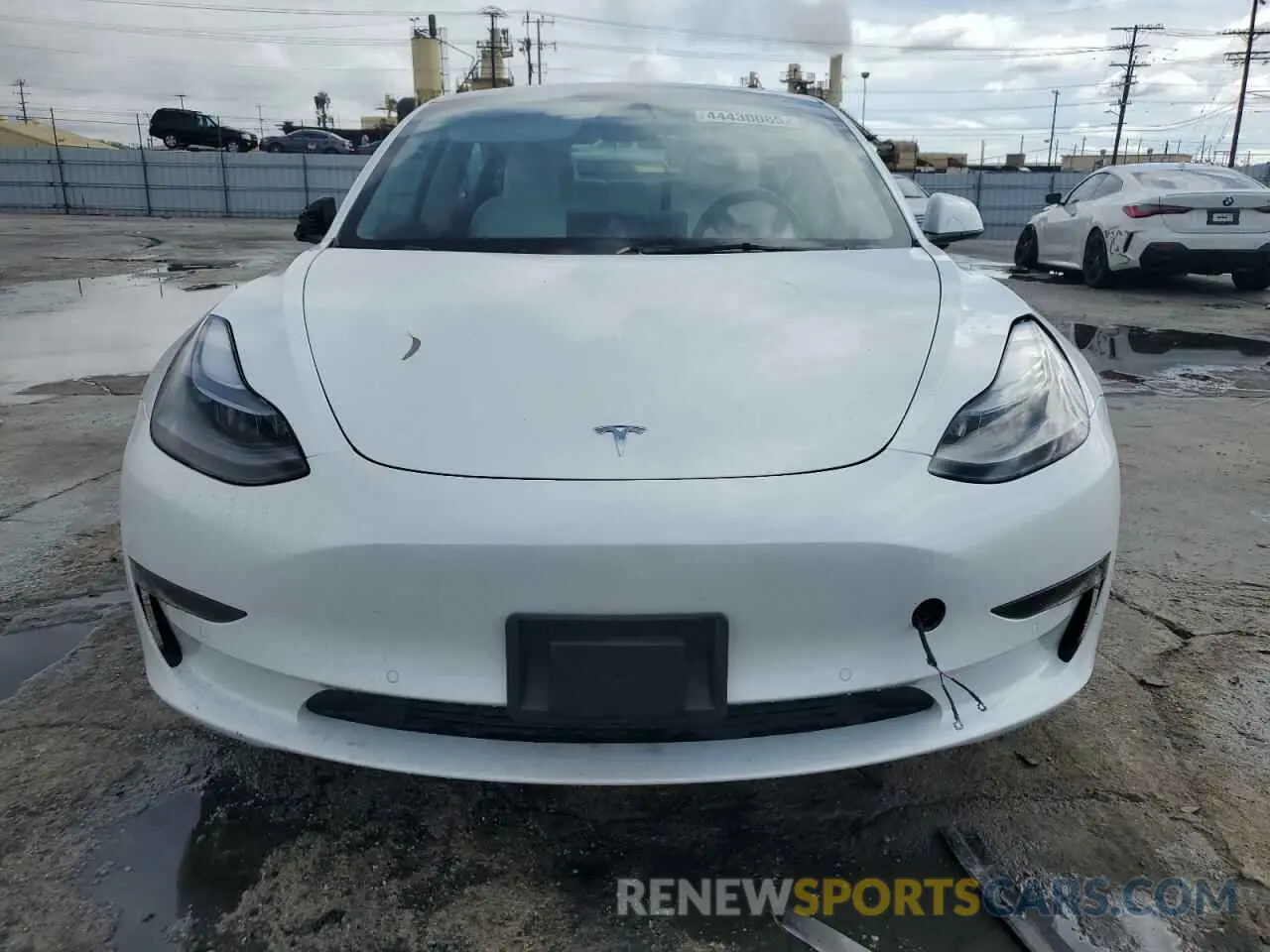 5 Photograph of a damaged car 5YJ3E1EA4NF354750 TESLA MODEL 3 2022