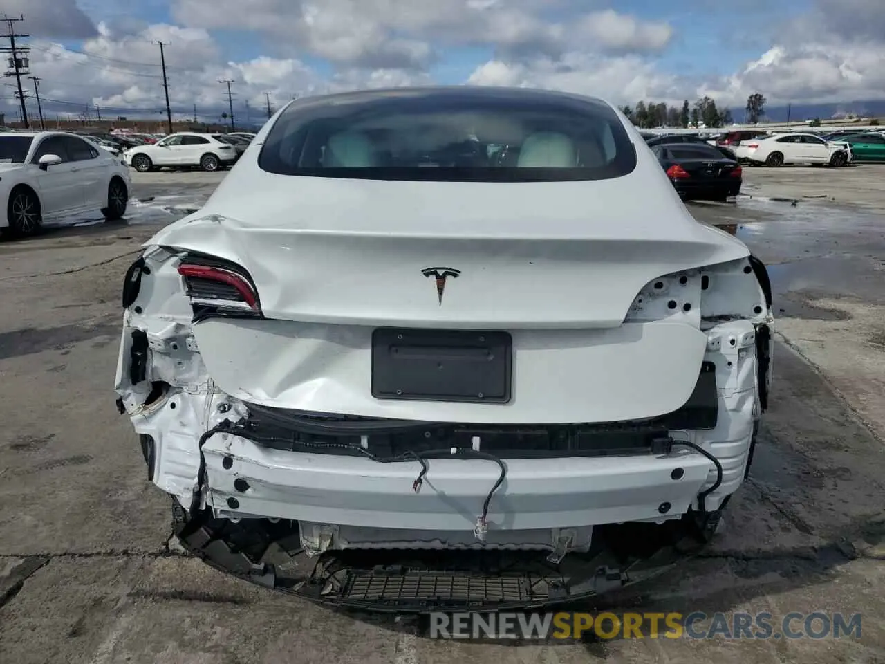 6 Photograph of a damaged car 5YJ3E1EA4NF354750 TESLA MODEL 3 2022