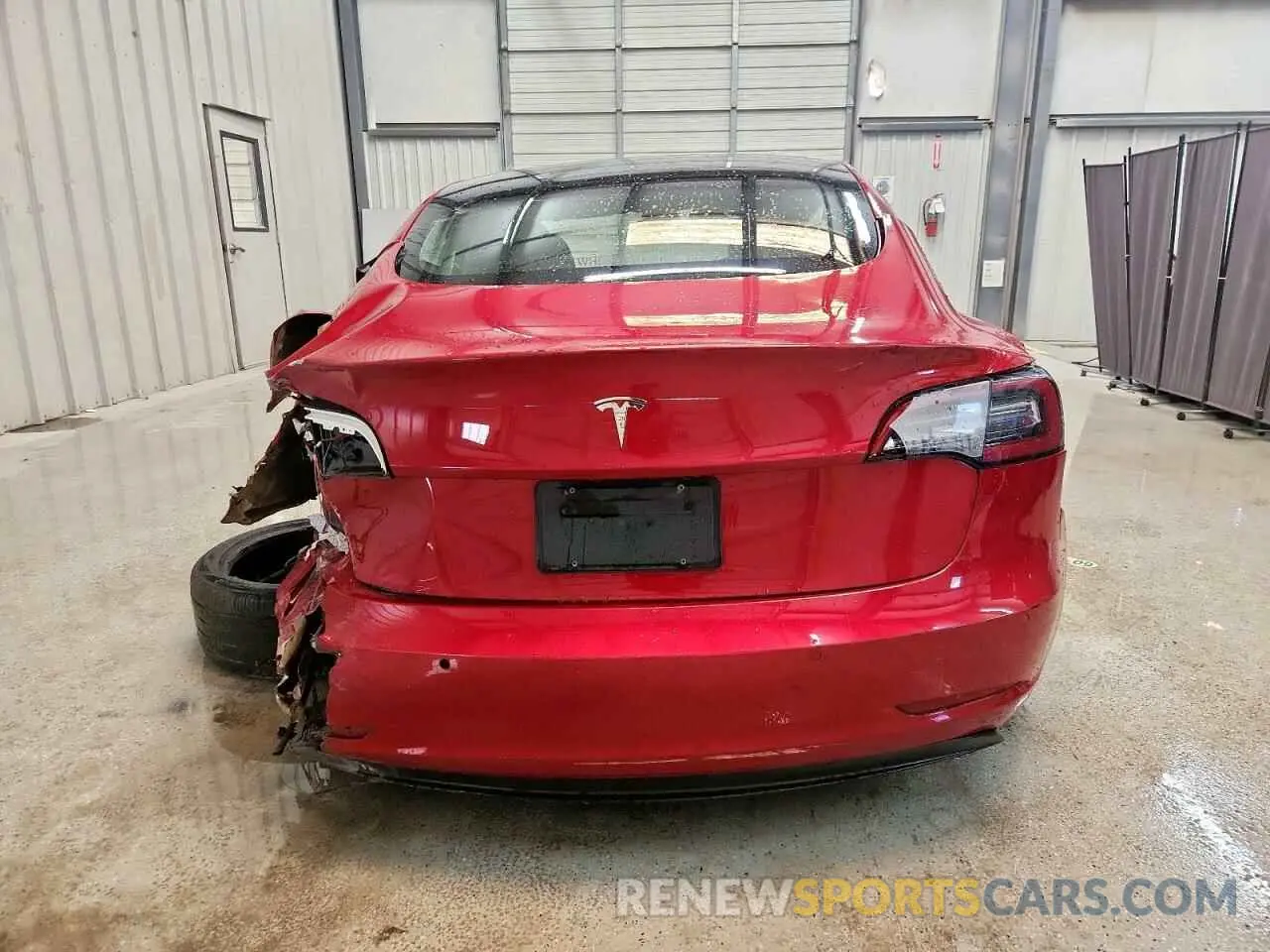 6 Photograph of a damaged car 5YJ3E1EA5NF191297 TESLA MODEL 3 2022