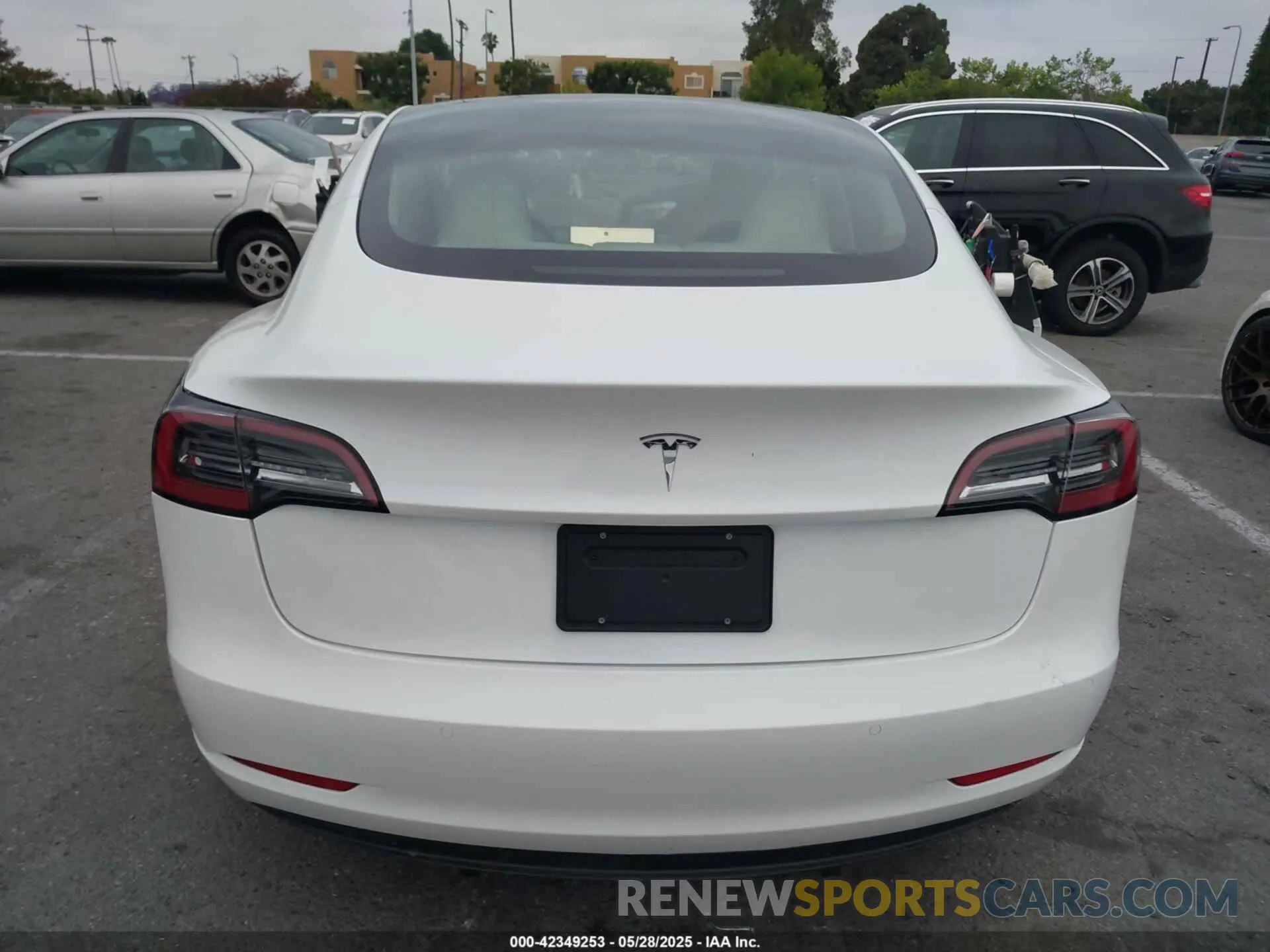 16 Фотография поврежденного автомобиля 5YJ3E1EA5NF251126 TESLA MODEL 3 2022
