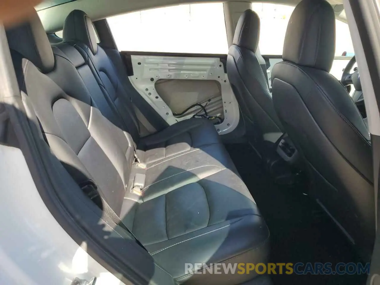 10 Фотография поврежденного автомобиля 5YJ3E1EA5NF252440 TESLA MODEL 3 2022