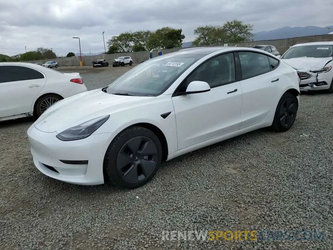 1 Фотография поврежденного автомобиля 5YJ3E1EA5NF321935 TESLA MODEL 3 2022