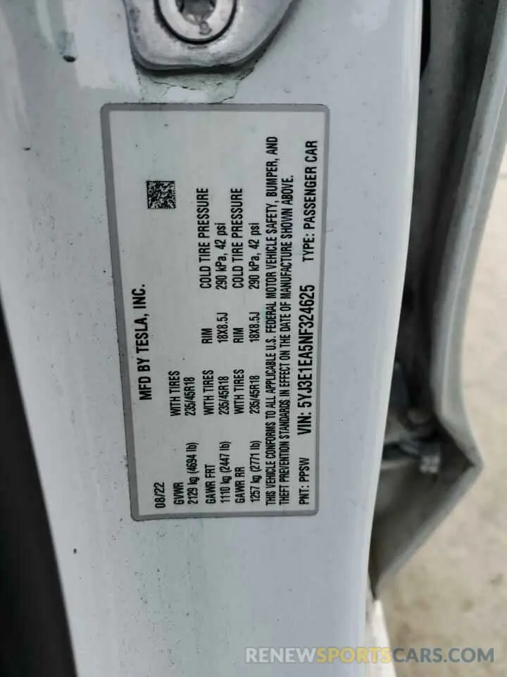 12 Photograph of a damaged car 5YJ3E1EA5NF324625 TESLA MODEL 3 2022