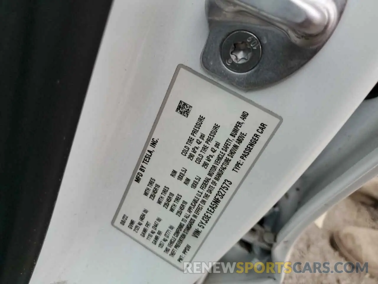 12 Photograph of a damaged car 5YJ3E1EA5NF327573 TESLA MODEL 3 2022