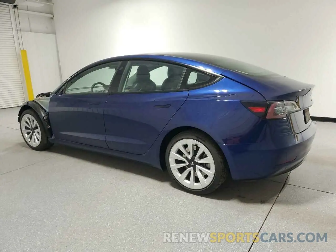 2 Photograph of a damaged car 5YJ3E1EA5NF368902 TESLA MODEL 3 2022