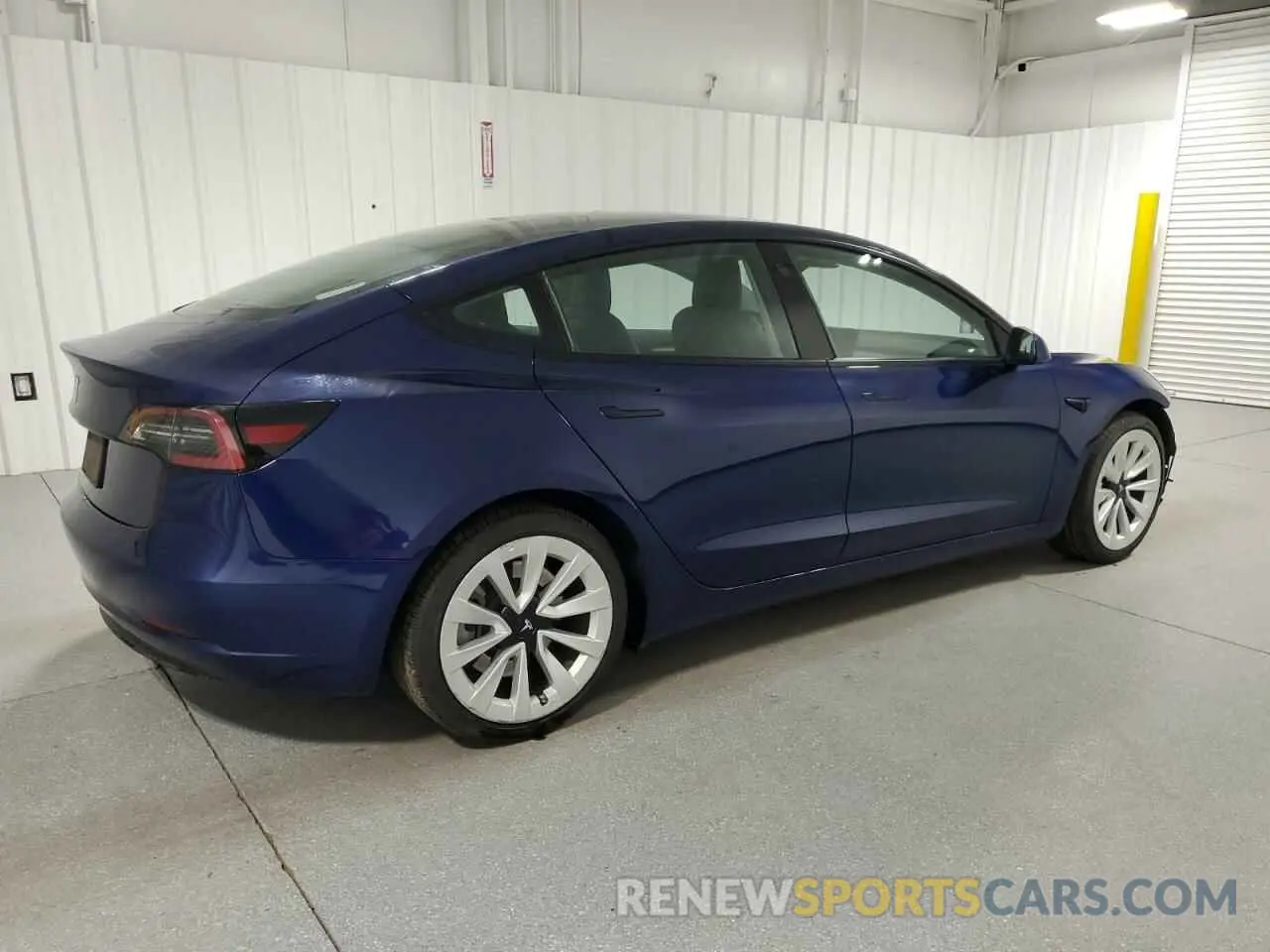 3 Photograph of a damaged car 5YJ3E1EA5NF368902 TESLA MODEL 3 2022