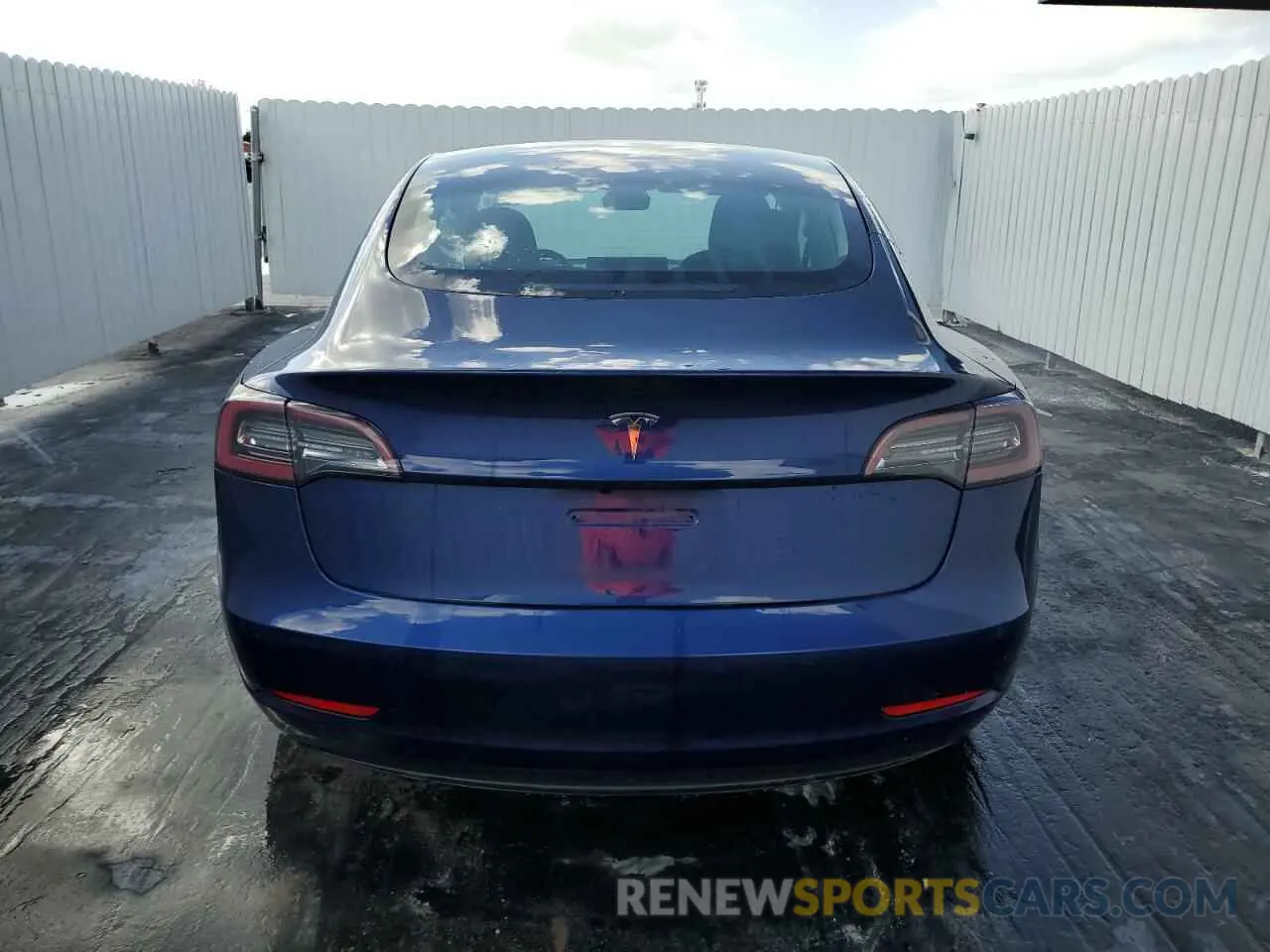 6 Photograph of a damaged car 5YJ3E1EA5NF369175 TESLA MODEL 3 2022