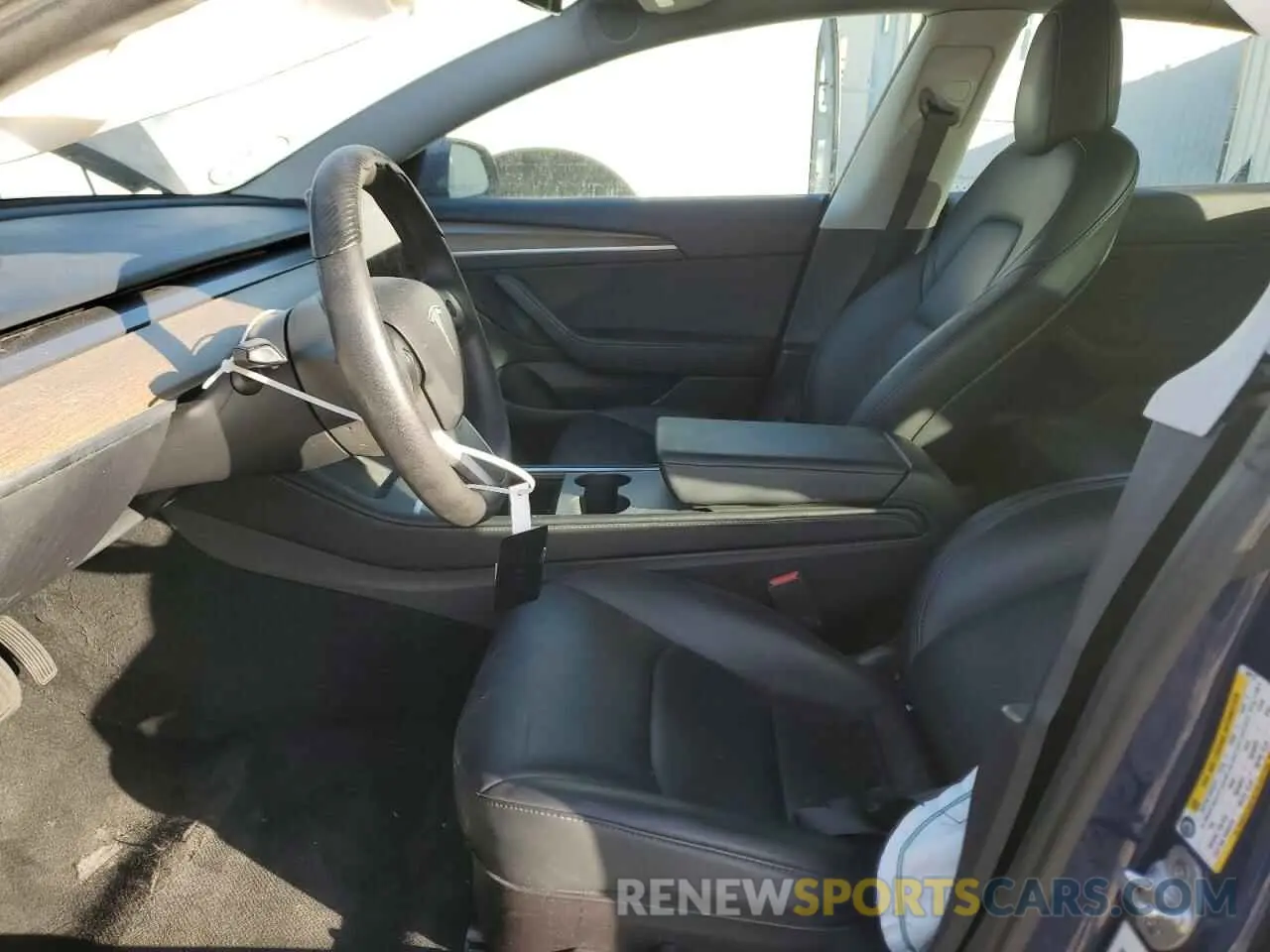 7 Photograph of a damaged car 5YJ3E1EA5NF369175 TESLA MODEL 3 2022