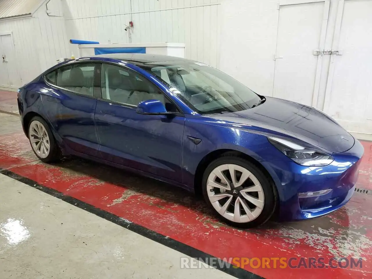 4 Фотография поврежденного автомобиля 5YJ3E1EA5NF371945 TESLA MODEL 3 2022