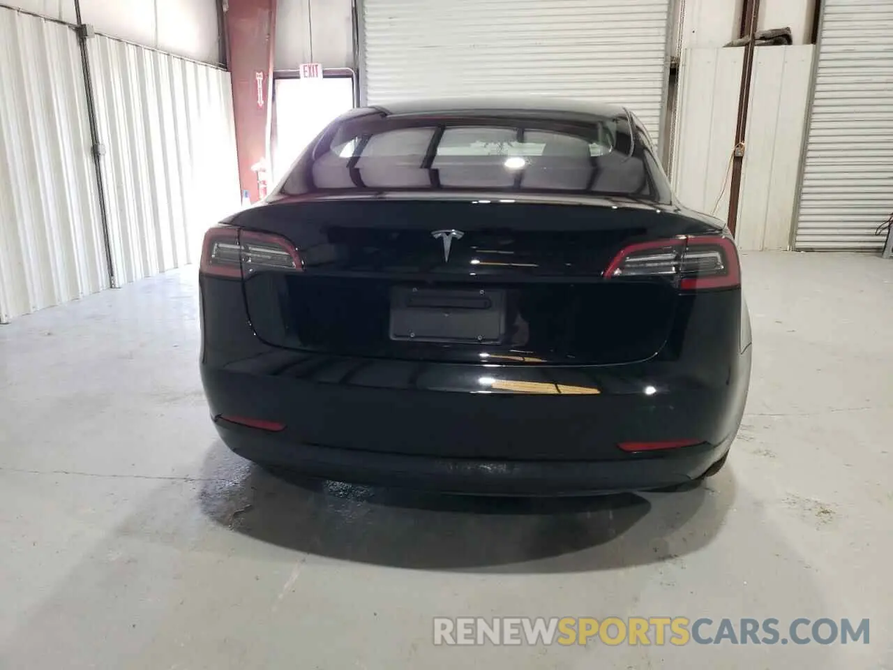 6 Photograph of a damaged car 5YJ3E1EA5NF372030 TESLA MODEL 3 2022