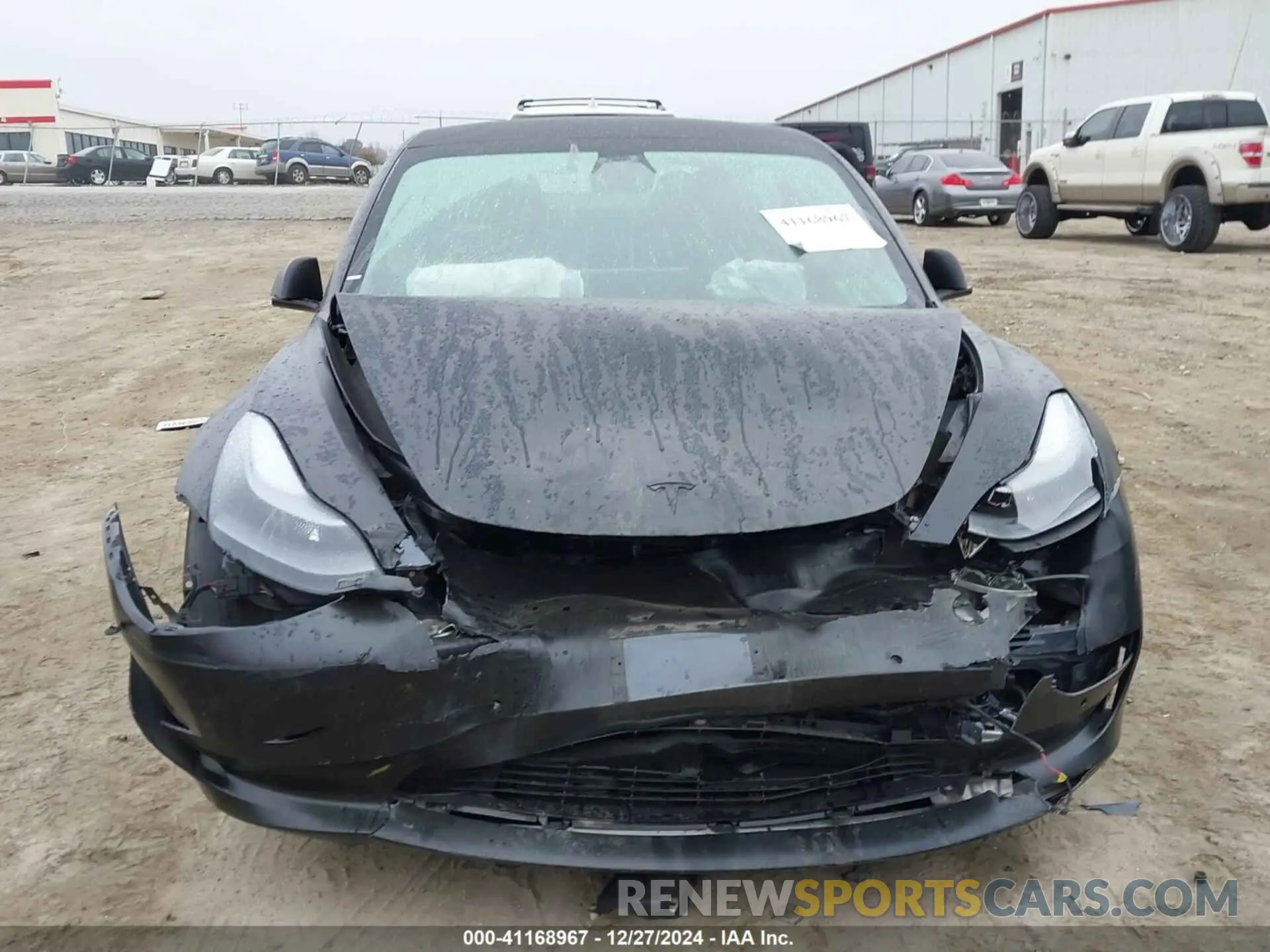 11 Photograph of a damaged car 5YJ3E1EA6NF186383 TESLA MODEL 3 2022