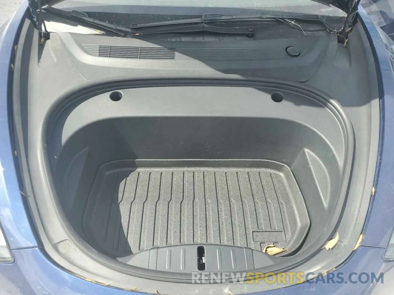 11 Photograph of a damaged car 5YJ3E1EA6NF189333 TESLA MODEL 3 2022