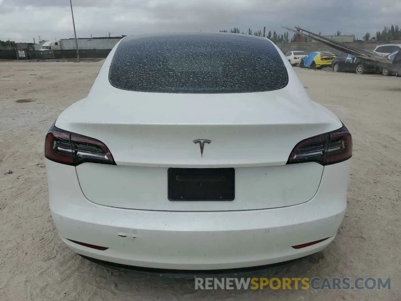 6 Photograph of a damaged car 5YJ3E1EA6NF313794 TESLA MODEL 3 2022