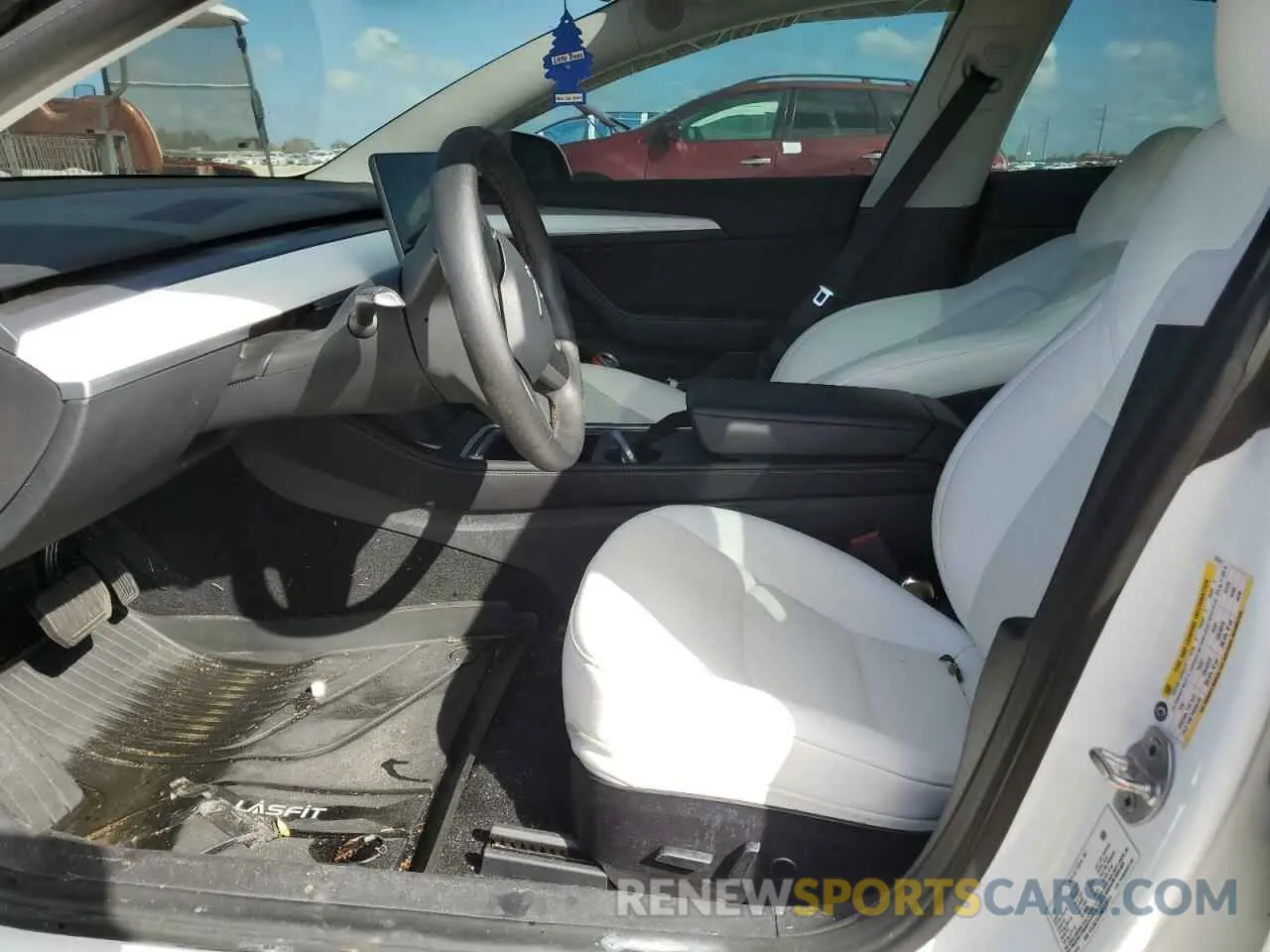 7 Photograph of a damaged car 5YJ3E1EA6NF319191 TESLA MODEL 3 2022