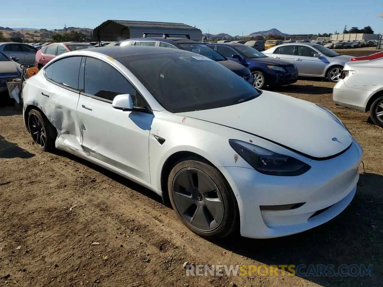 4 Photograph of a damaged car 5YJ3E1EA6NF331096 TESLA MODEL 3 2022