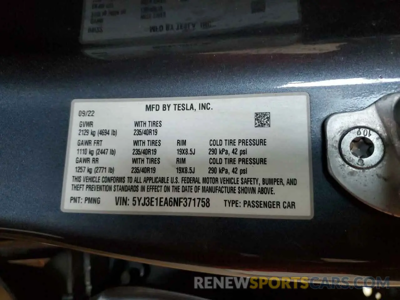 13 Photograph of a damaged car 5YJ3E1EA6NF371758 TESLA MODEL 3 2022