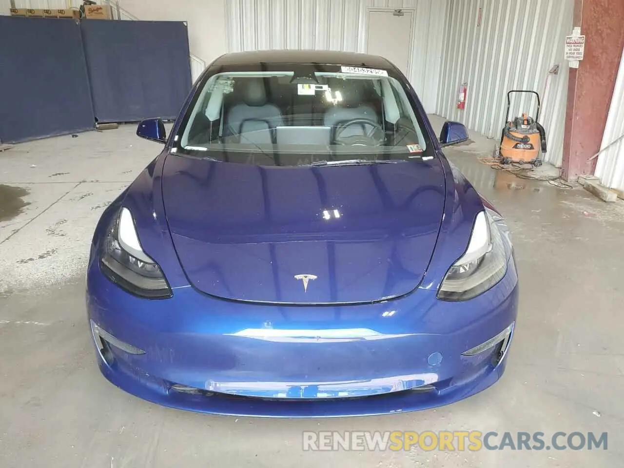 5 Photograph of a damaged car 5YJ3E1EA6NF371923 TESLA MODEL 3 2022