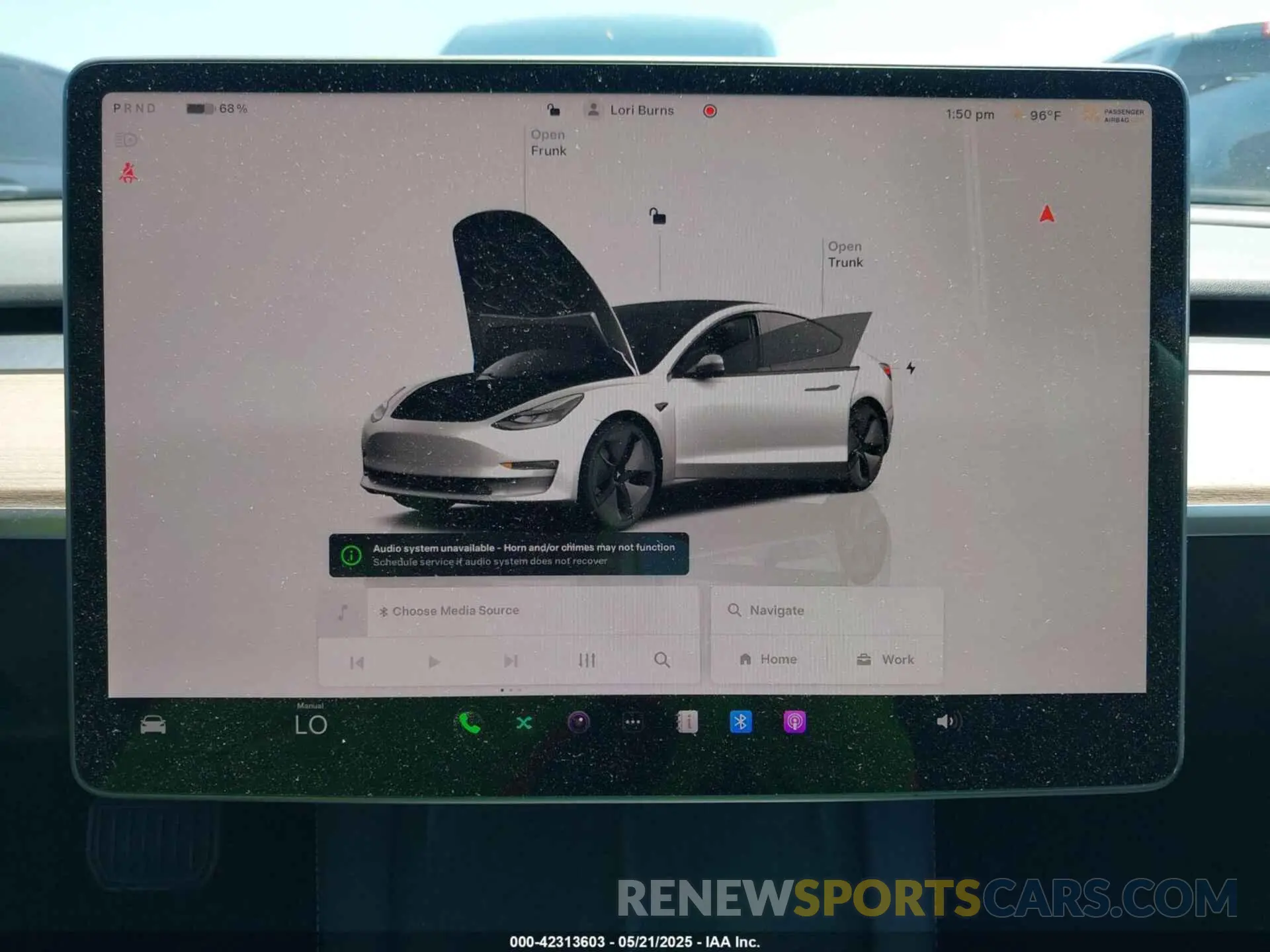 19 Photograph of a damaged car 5YJ3E1EA6NF376605 TESLA MODEL 3 2022