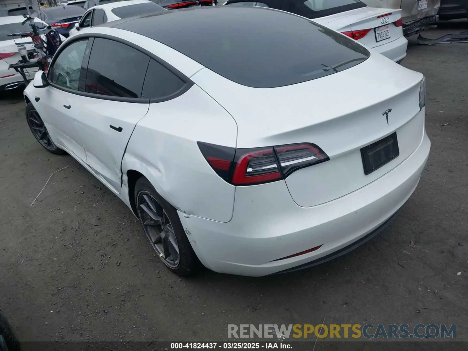 3 Фотография поврежденного автомобиля 5YJ3E1EA7NF108758 TESLA MODEL 3 2022