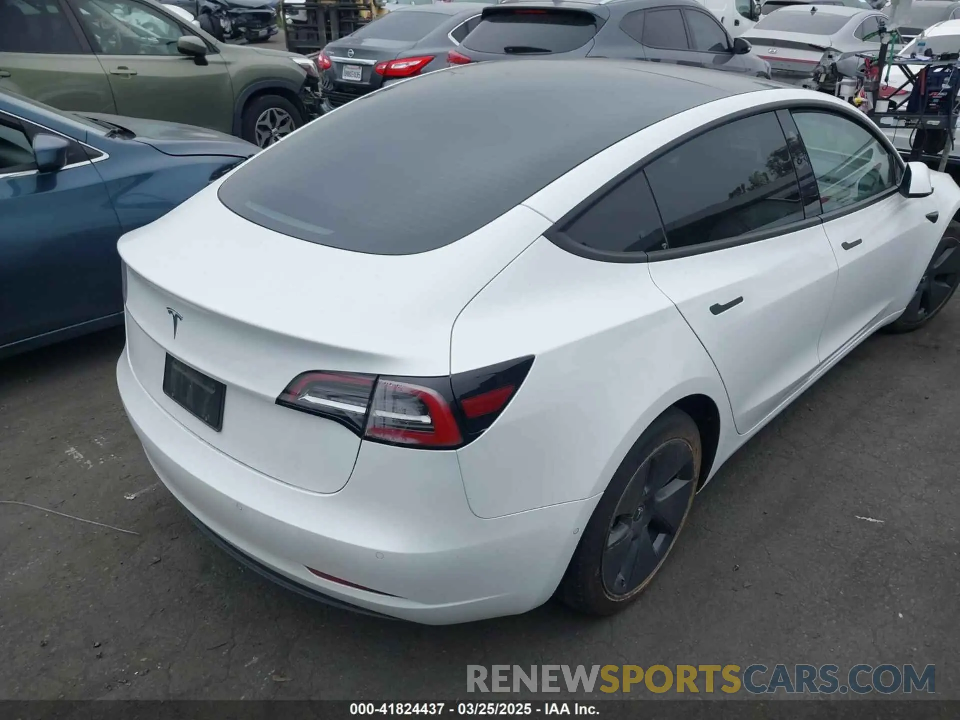 4 Фотография поврежденного автомобиля 5YJ3E1EA7NF108758 TESLA MODEL 3 2022