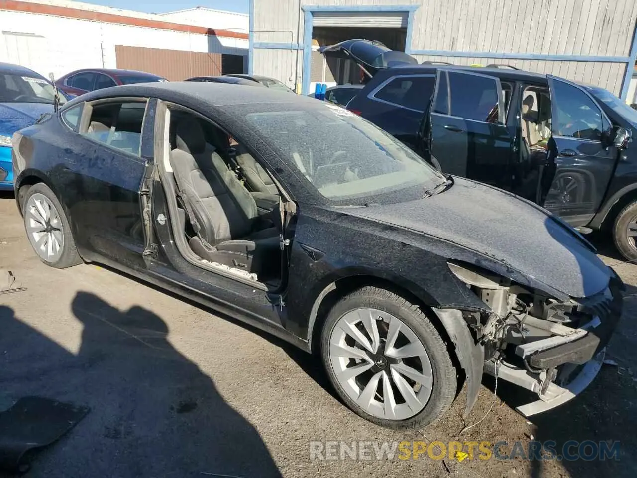 4 Фотография поврежденного автомобиля 5YJ3E1EA7NF173691 TESLA MODEL 3 2022