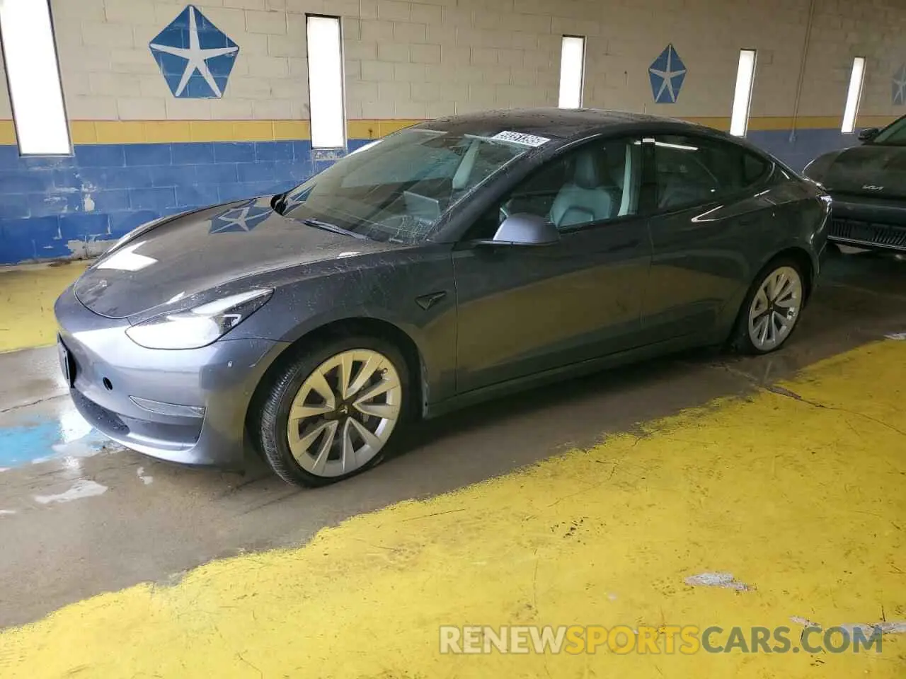 1 Фотография поврежденного автомобиля 5YJ3E1EA7NF189583 TESLA MODEL 3 2022